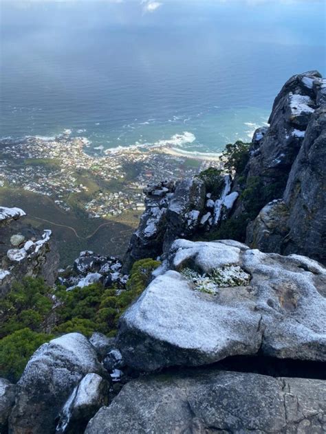 snow in western cape|Snow falls on Table Mountain – PICTURES.
